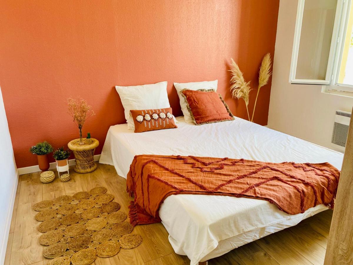 Le Patio De Sasha Apartment Hyères Екстериор снимка